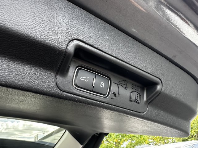 Certified 2025 Ford Explorer Active AWD/4WD image 43