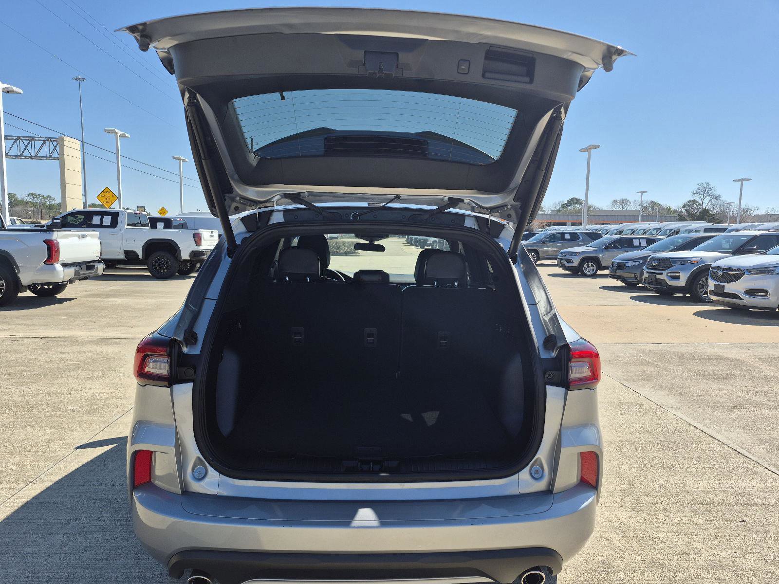 Certified 2024 Ford Escape ST-Line image 7