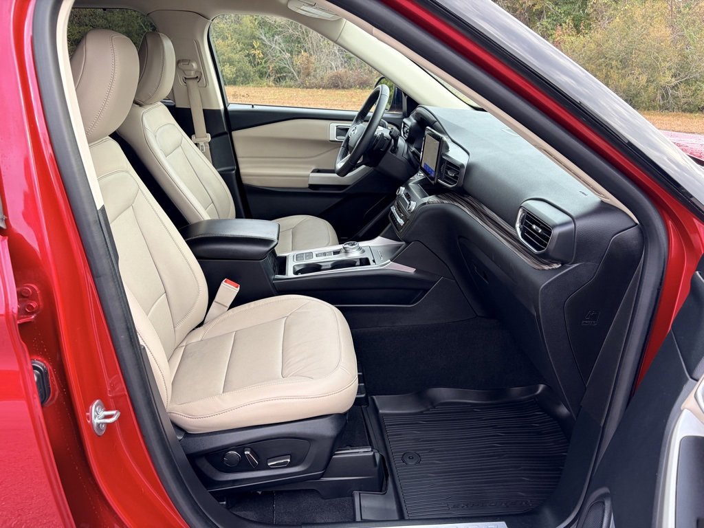 Certified 2020 Ford Explorer Limited w/ Class III Trailer Tow Package image 22