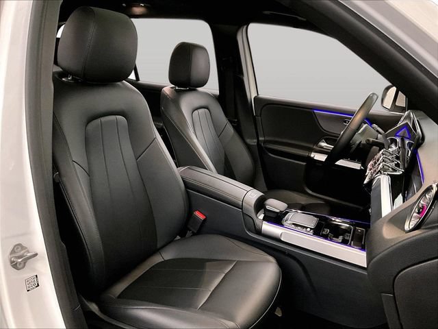 Used 2022 Mercedes-Benz GLB 250 4MATIC image 7