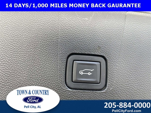 Used 2023 Chevrolet Traverse LT w/ LT Premium Package image 25