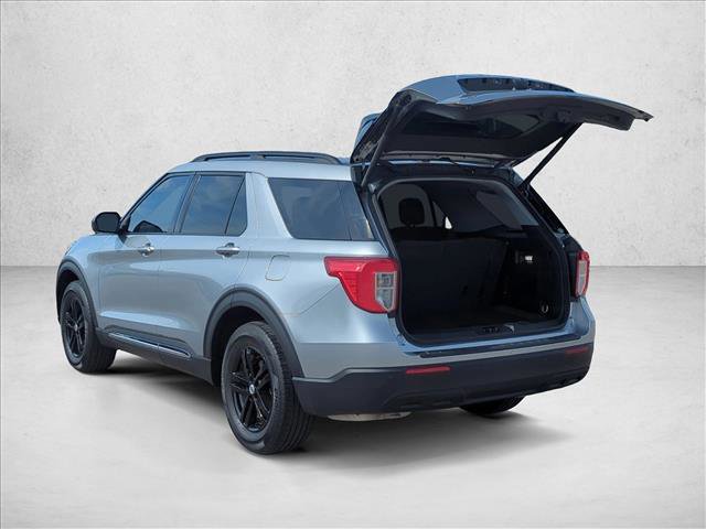 Certified 2023 Ford Explorer XLT image 4