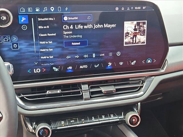 Used 2025 Chevrolet Equinox EV RS FWD image 15