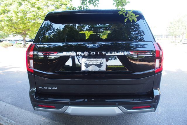 Certified 2025 Ford Expedition Platinum w/ Platinum Ultimate Package AWD/4WD image 6