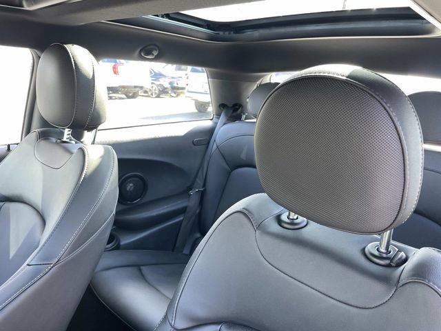 Used 2023 MINI Cooper SE image 21