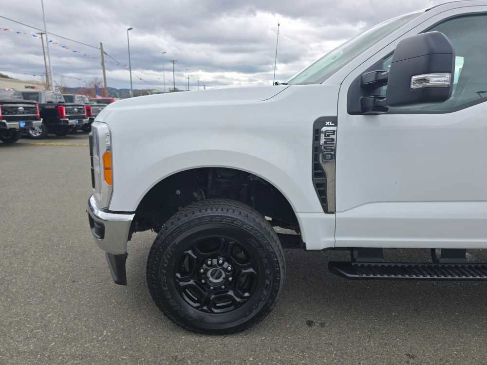 Certified 2023 Ford F250 XL w/ Snow Plow/Camper Package image 19