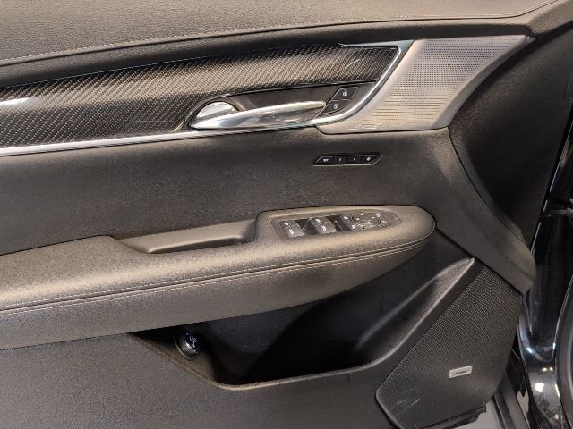 Used 2024 Cadillac XT6 Sport AWD/4WD image 10