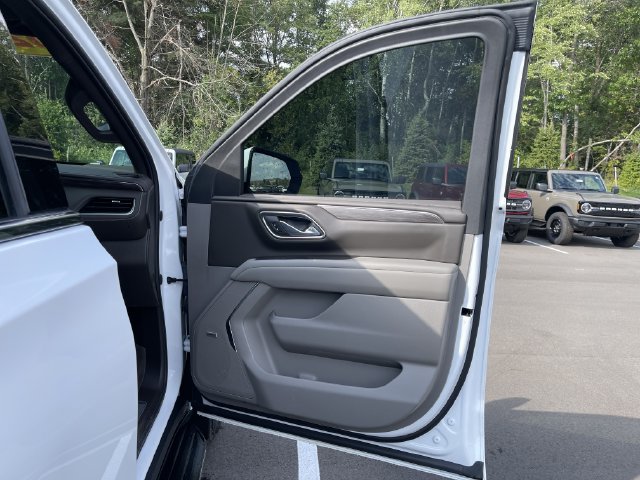 Used 2023 Chevrolet Tahoe LT AWD/4WD image 14