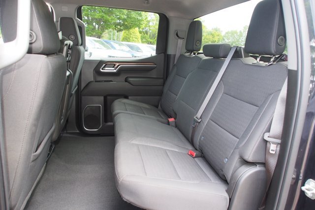 Used 2023 Chevrolet Silverado 1500 LT AWD/4WD image 18