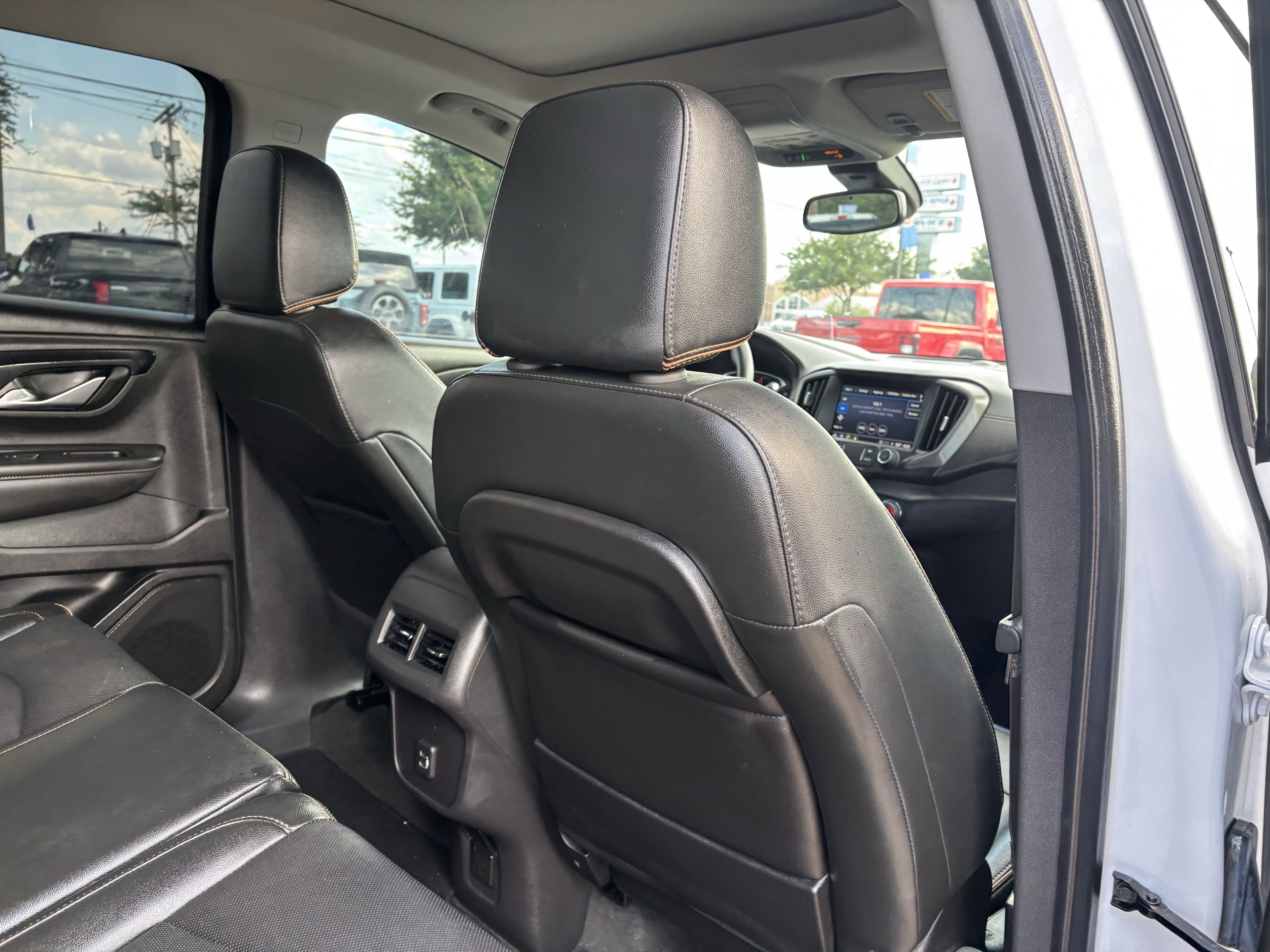 Used 2024 GMC Terrain AT4 w/ Infotainment Package II image 23