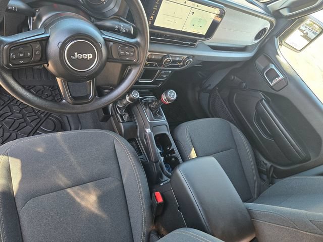 Used 2024 Jeep Wrangler Sport AWD/4WD image 9