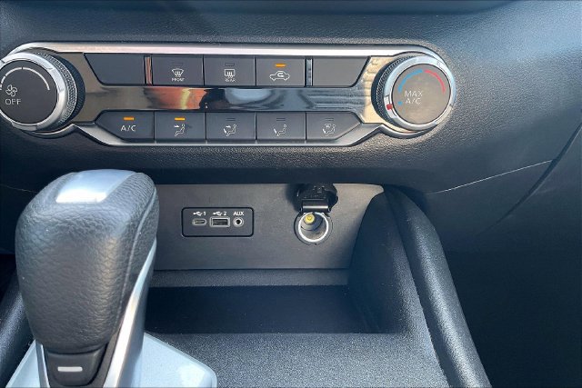 Used 2025 Nissan Altima 2.5 SV FWD image 33