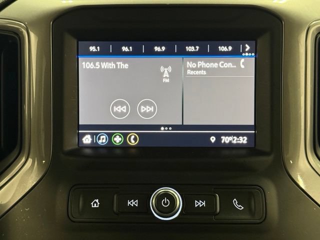 Used 2020 Chevrolet Silverado 1500 Custom w/ Custom Value Package AWD/4WD image 26