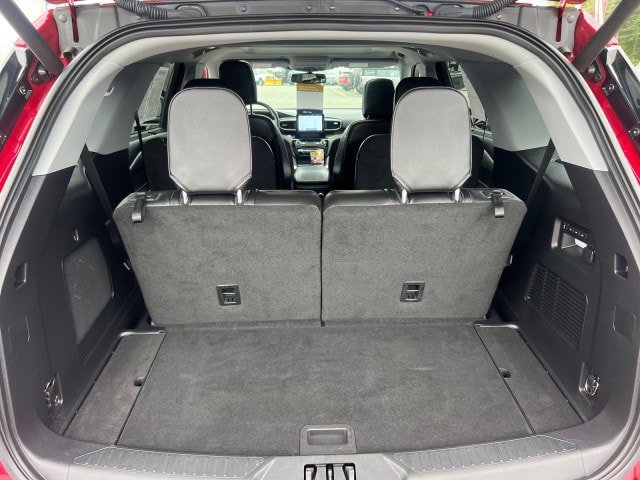 Certified 2022 Ford Explorer Limited w/ Equipment Group 301A AWD/4WD image 34