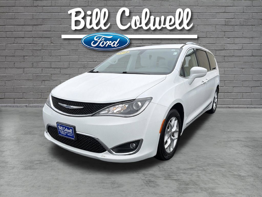 Used 2018 Chrysler Pacifica Touring-L w/ Tire & Wheel Group FWD image 9