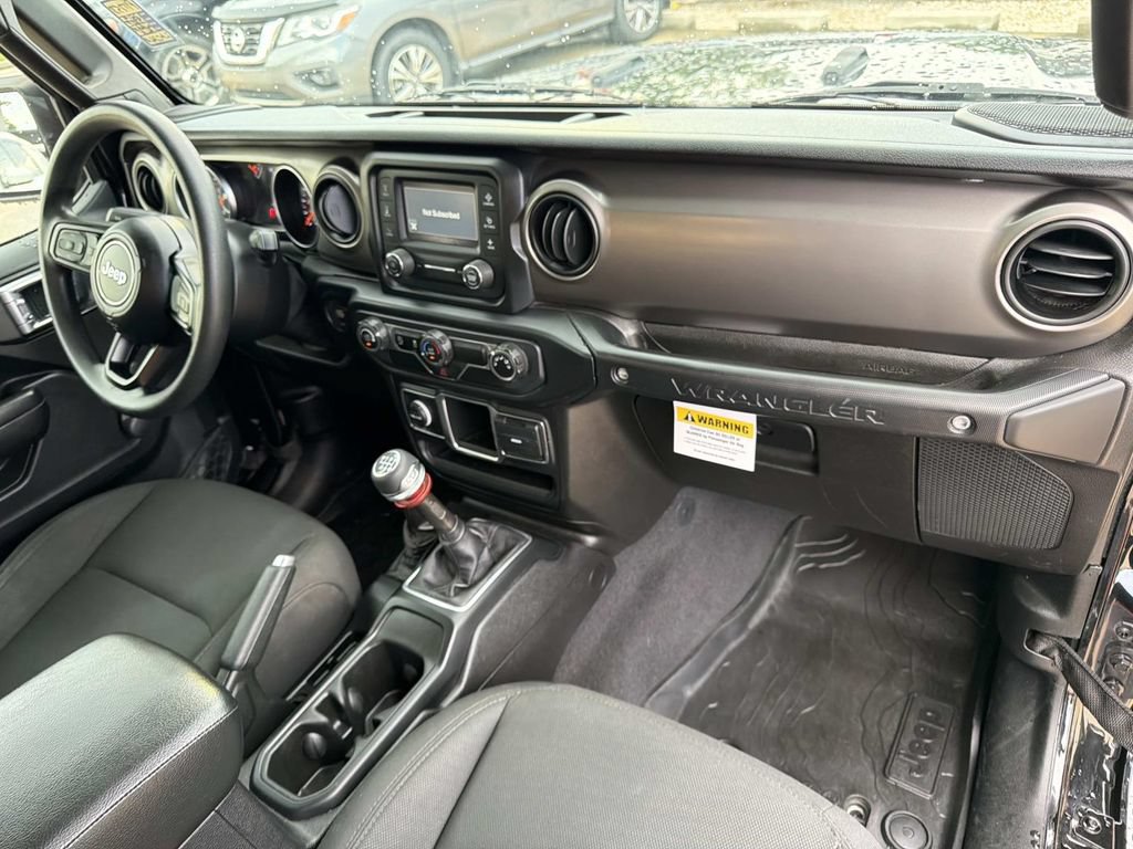 Used 2019 Jeep Wrangler Unlimited Sport AWD/4WD image 16