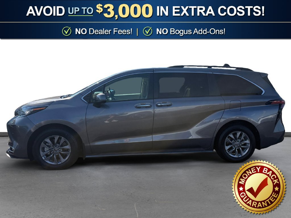 Used 2021 Toyota Sienna XLE FWD image 2