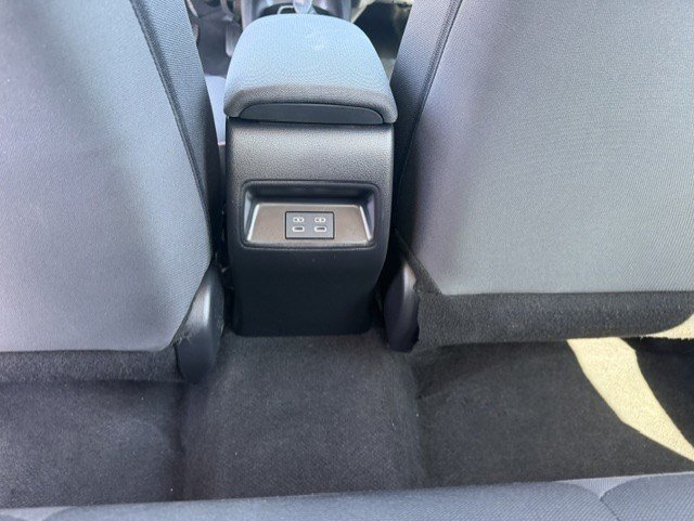 Used 2025 Toyota Corolla LE FWD image 28