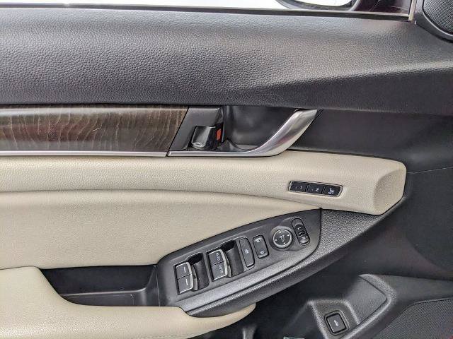 Used 2021 Honda Accord Touring image 14