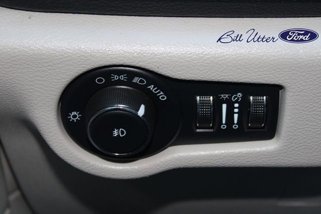 Used 2023 Chrysler Pacifica Limited image 22