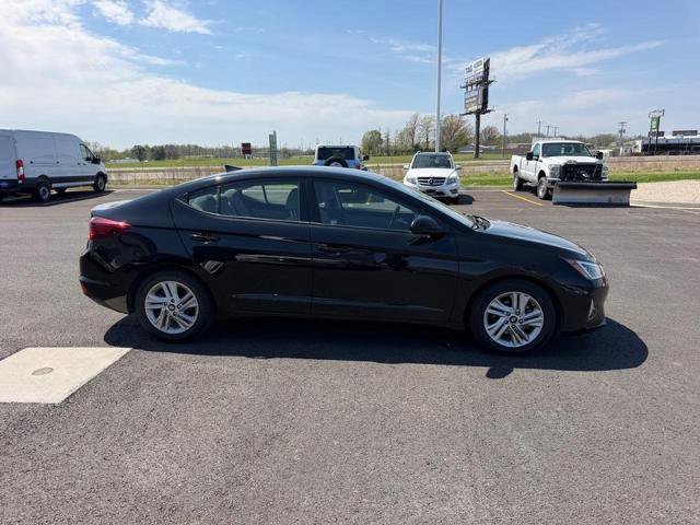 Used 2020 Hyundai Elantra SEL FWD image 2