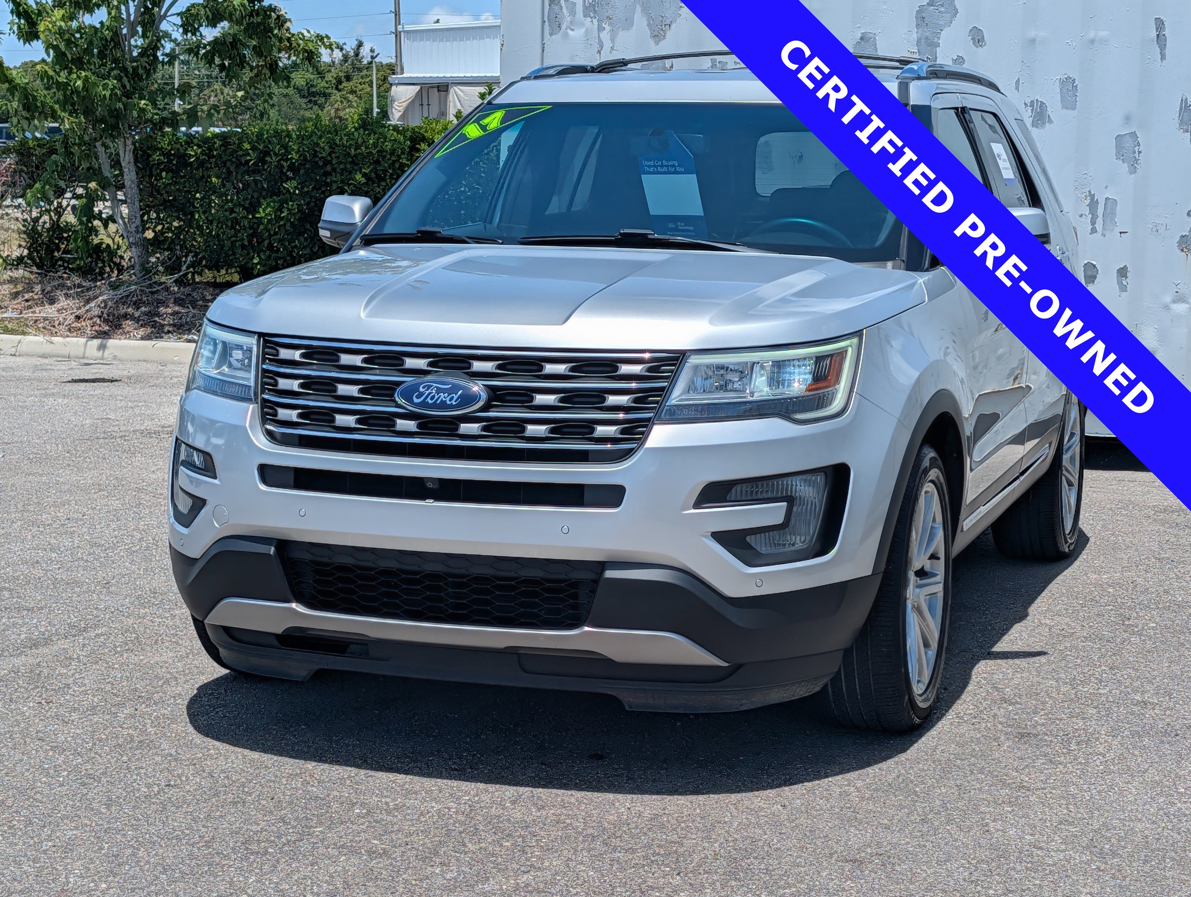 Certified 2017 Ford Explorer Limited AWD/4WD image 7