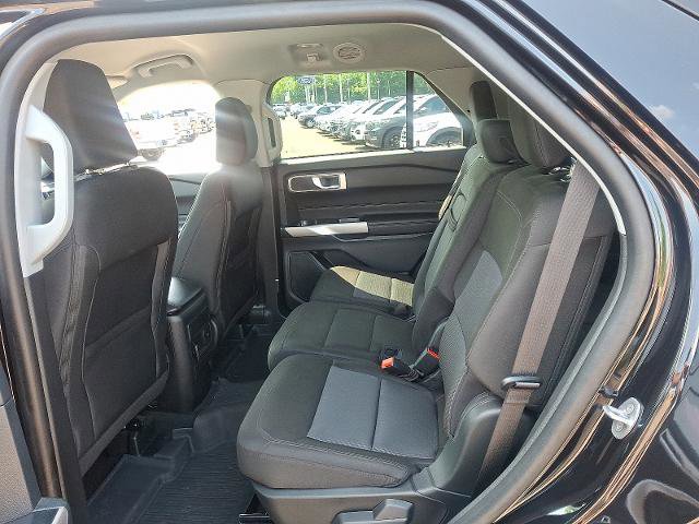 Certified 2023 Ford Explorer XLT image 10