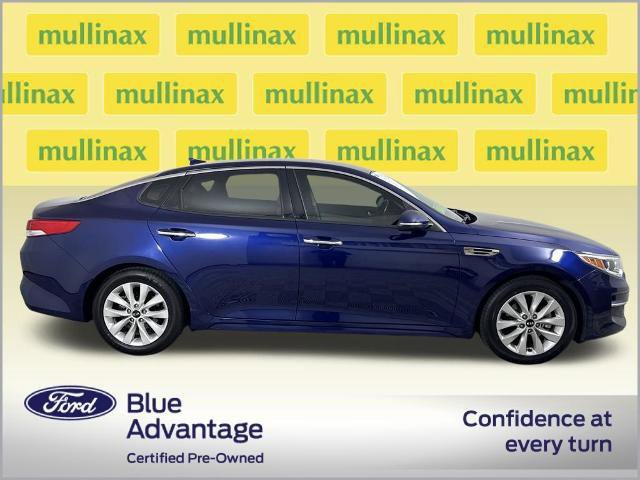 Used 2017 Kia Optima EX image 4