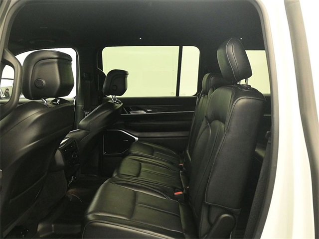 Used 2022 Jeep Wagoneer Series III image 10