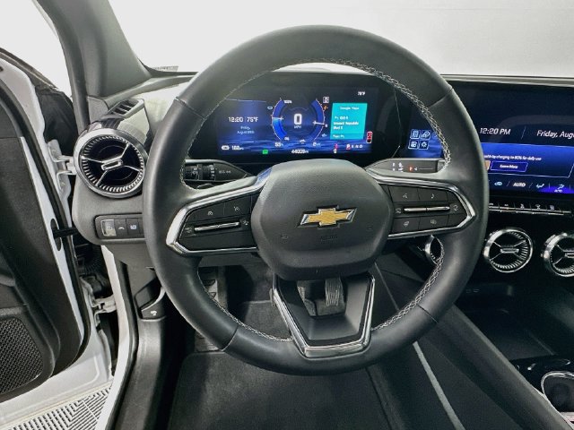 Used 2024 Chevrolet Blazer EV LT AWD/4WD image 17