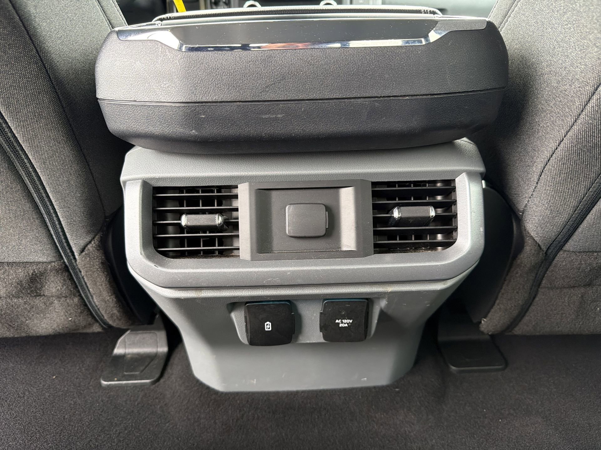 Certified 2023 Ford F150 XLT w/ Equipment Group 301A Mid AWD/4WD image 4