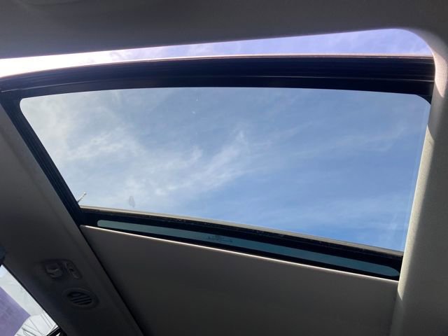 Certified 2022 Ford Explorer XLT w/ Equipment Group 202A image 27