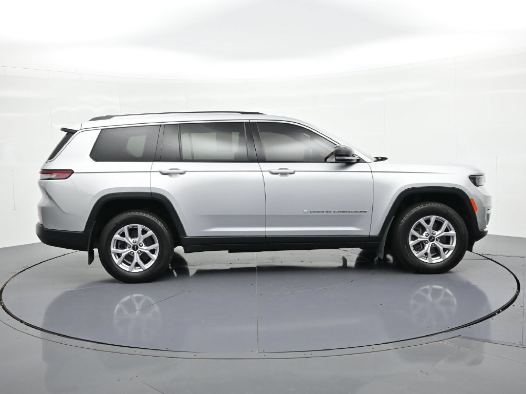 Used 2022 Jeep Grand Cherokee L Limited w/ Trailer Tow Group (B) AWD/4WD image 5