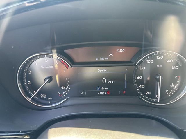 Used 2025 Cadillac XT6 Luxury FWD image 4