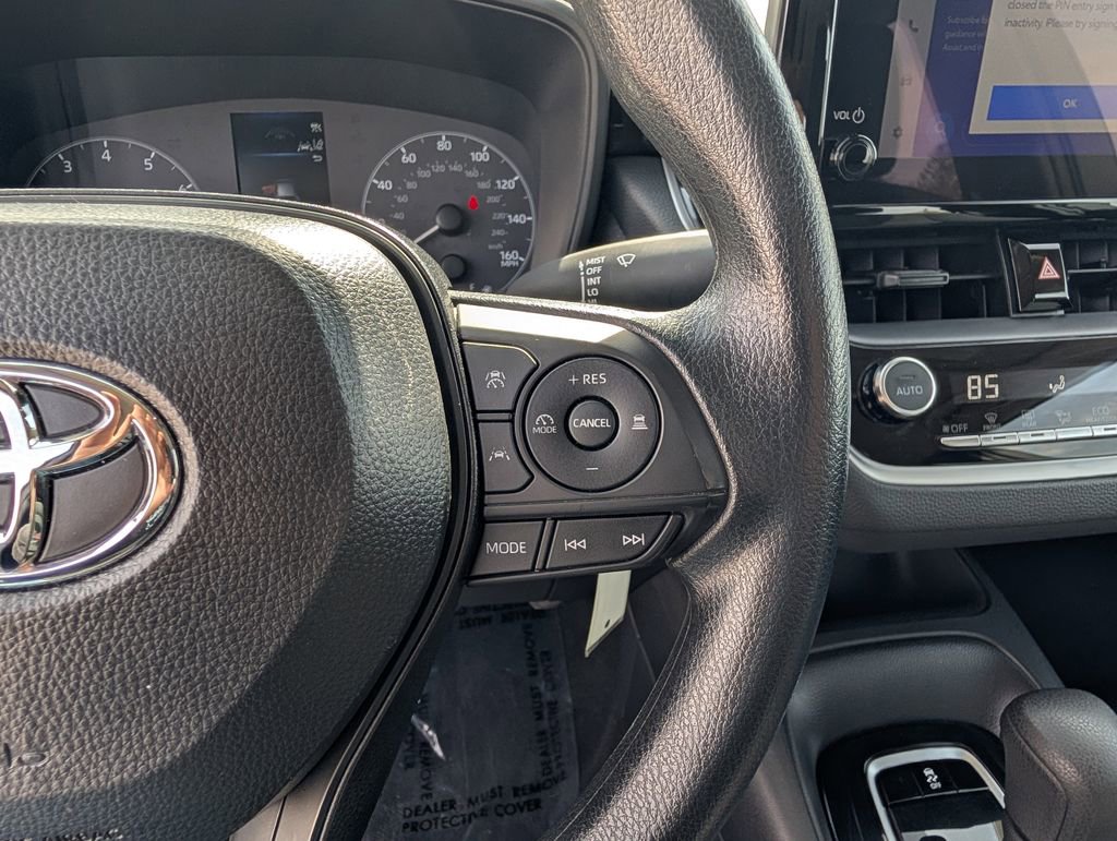 Used 2025 Toyota Corolla LE image 25