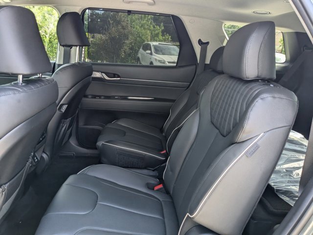 Used 2024 Hyundai Palisade Limited image 17