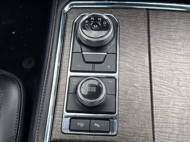 Certified 2018 Ford Expedition Limited w/ Equipment Group 302A AWD/4WD image 28