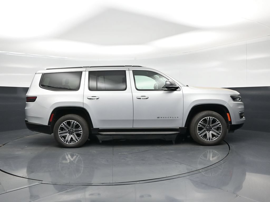 Used 2025 Jeep Wagoneer Series II AWD/4WD image 28