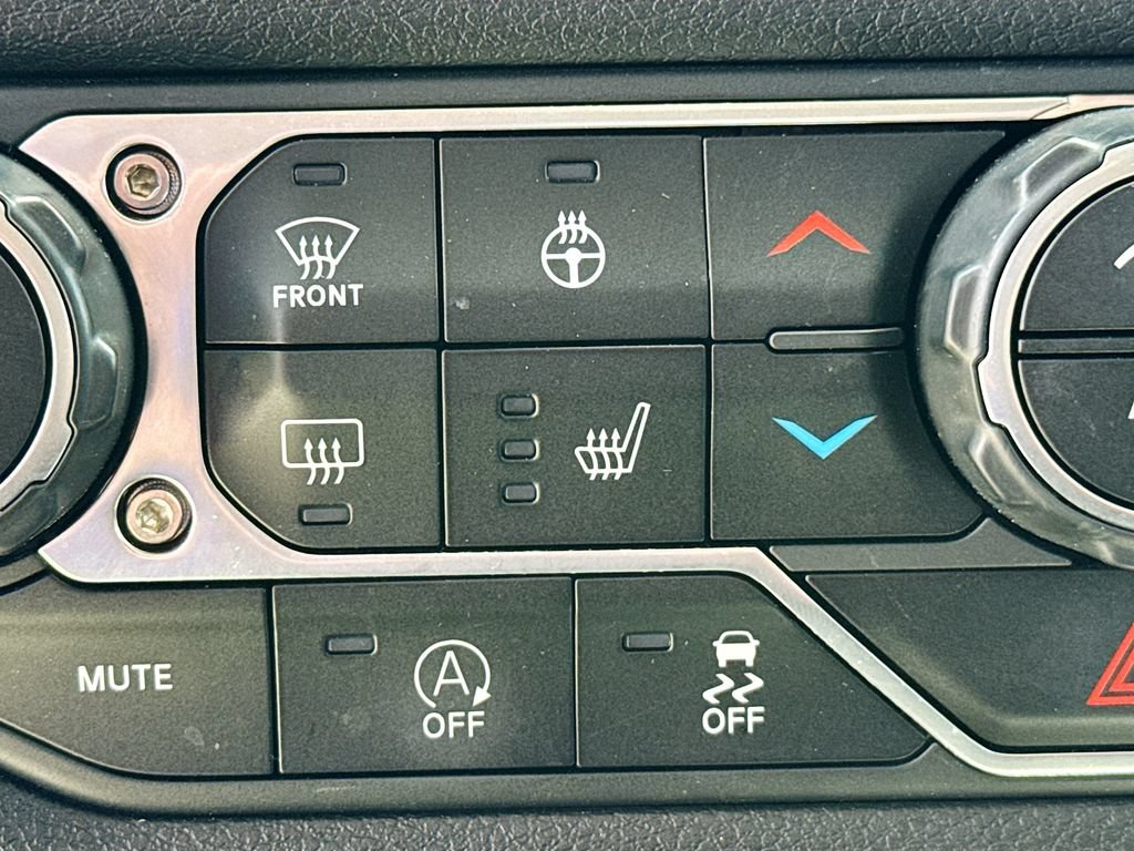 Used 2024 Jeep Wrangler Unlimited Sport AWD/4WD image 21