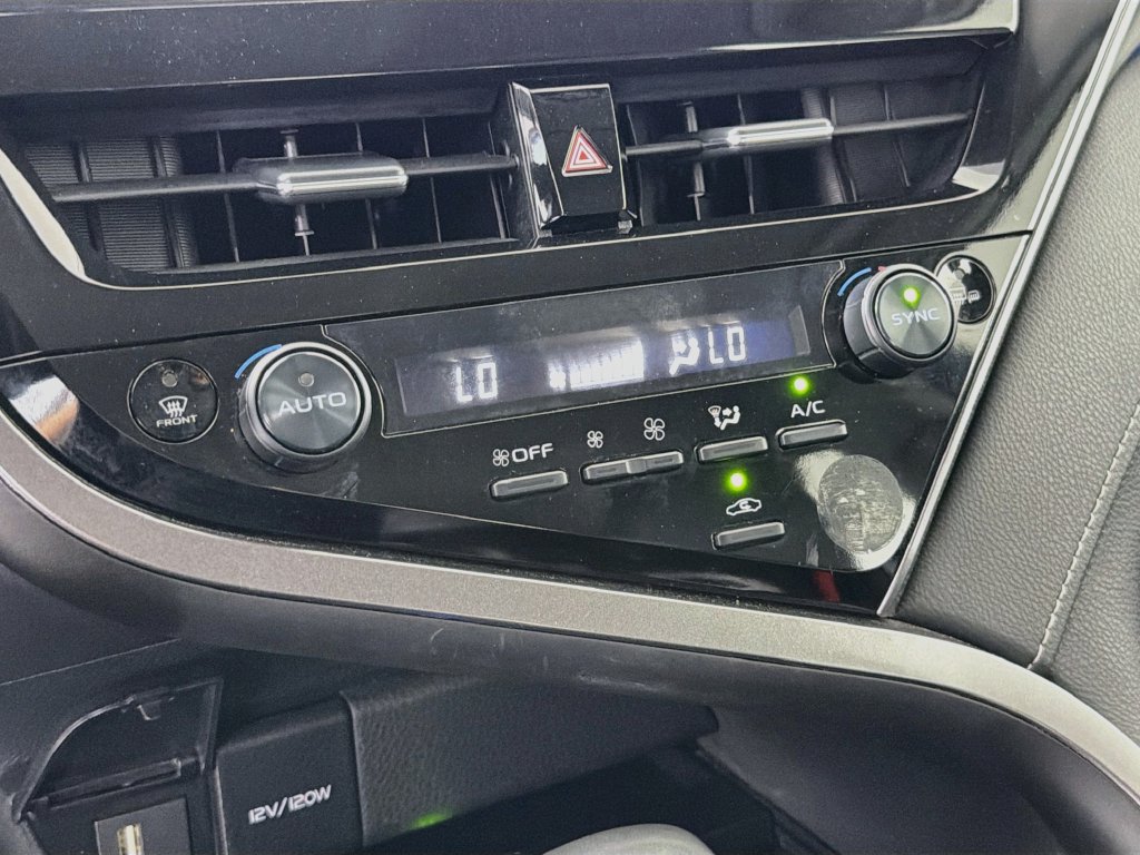 Used 2024 Toyota Camry XSE FWD image 19