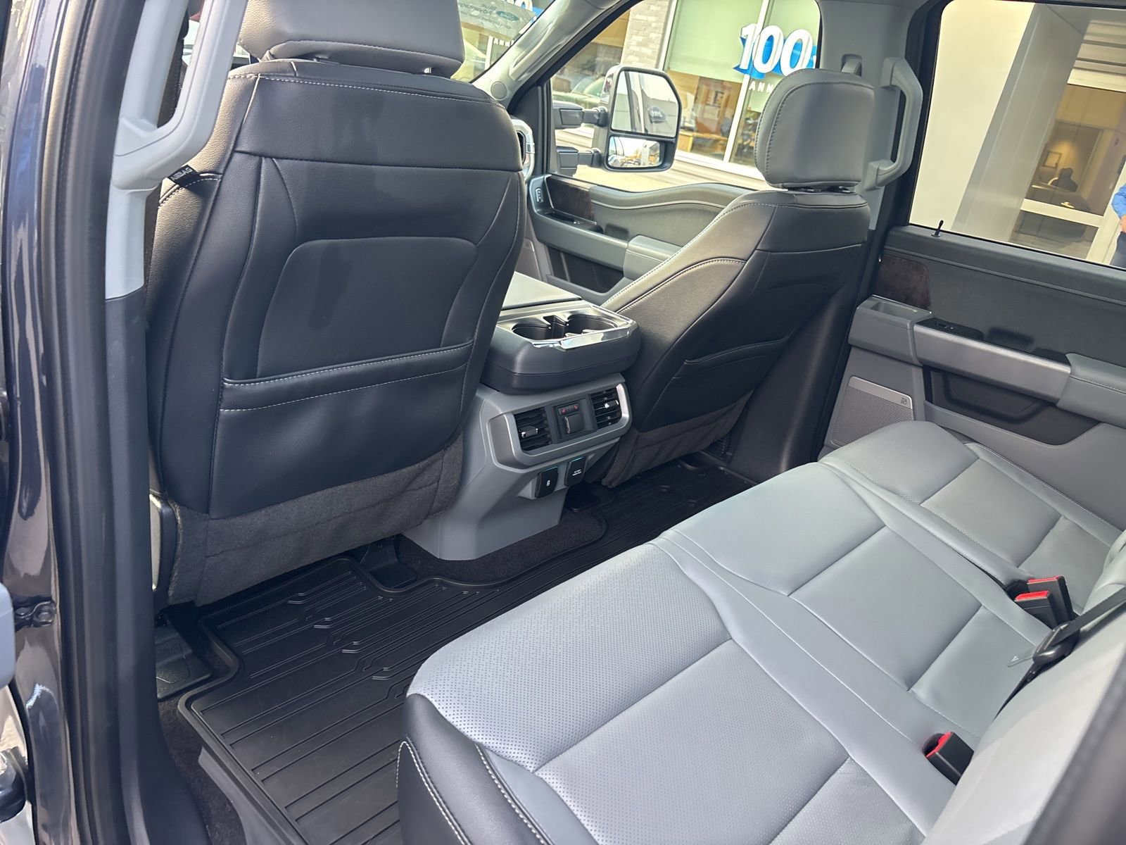 Certified 2022 Ford F150 Lariat w/ Equipment Group 502A High image 40