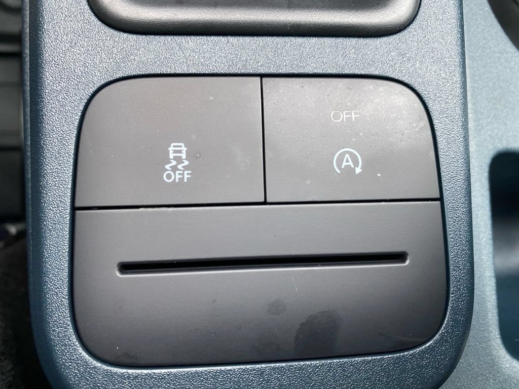 Certified 2026 Ford Maverick XL AWD/4WD image 37