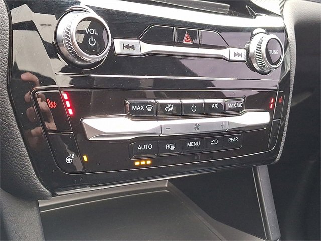 Certified 2024 Ford Explorer ST-Line w/ Class IV Trailer Tow Package image 17