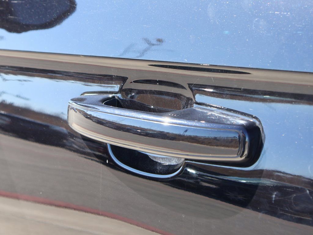 Certified 2025 Ford Expedition Max Platinum image 21