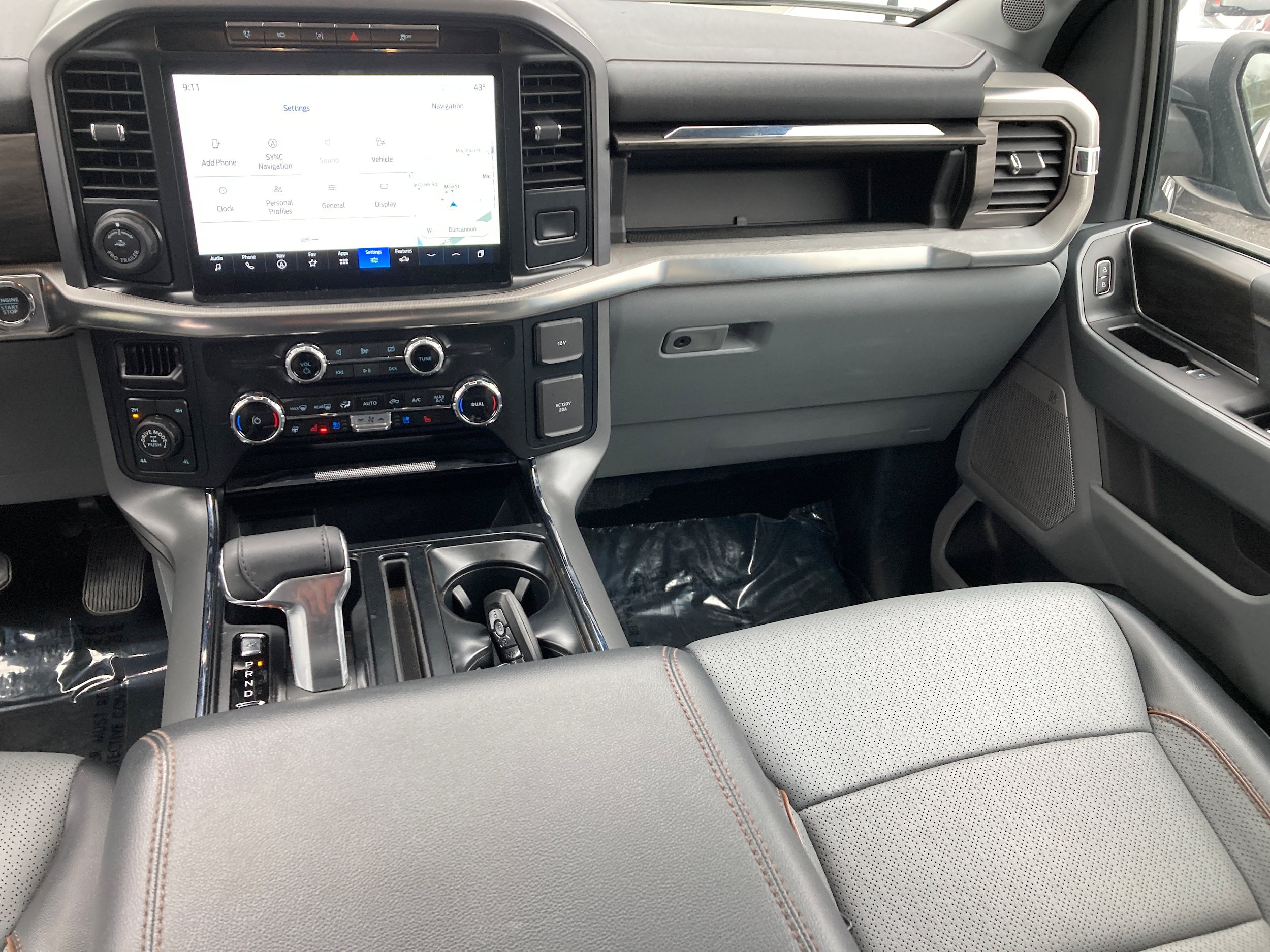 Certified 2024 Ford F150 Lariat w/ Bed Utility Package AWD/4WD image 13