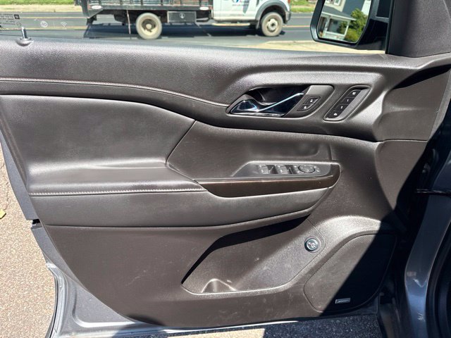 Used 2022 GMC Acadia AT4 w/ Preferred Package AWD/4WD image 15