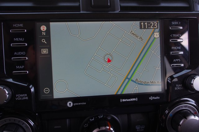 Used 2022 Toyota 4Runner TRD Off-Road Premium image 30