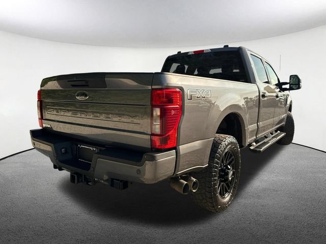 Certified 2022 Ford F350 XLT w/ Black Appearance Package AWD/4WD image 15