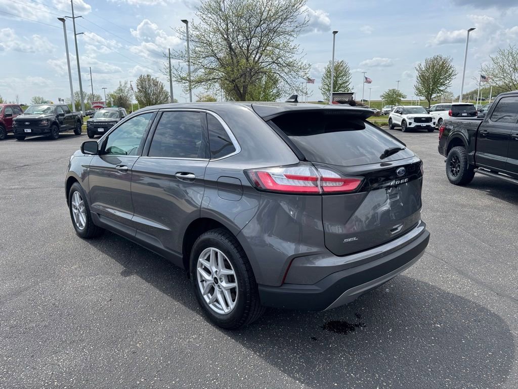 Certified 2024 Ford Edge SEL w/ Convenience Package AWD/4WD image 3