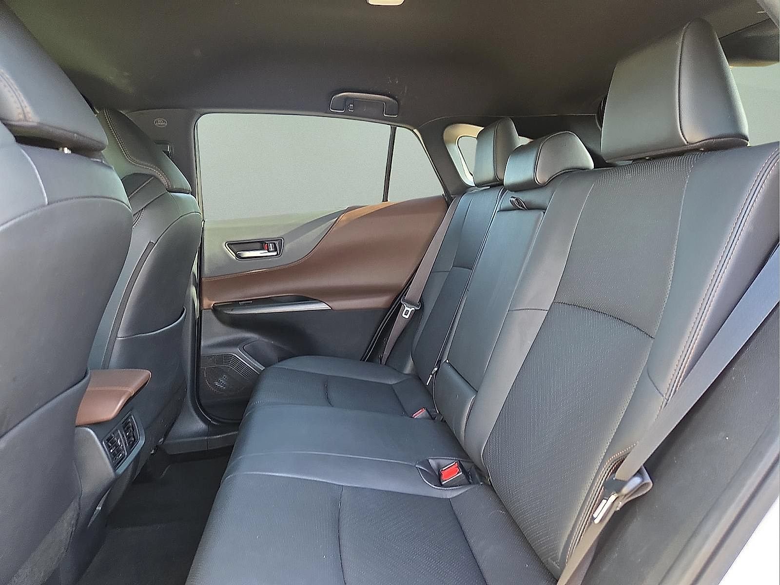 Used 2021 Toyota Venza Limited AWD/4WD image 10